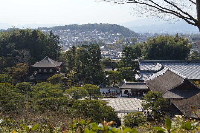 Discover the Beauty of Kyoto on a Bicycle Tour! - Immersing in the Vibrant Culture of Gion District